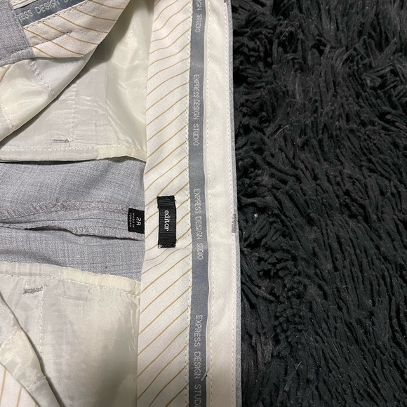 Size 2 express editor style slacks. Light grey and very flattering - Picture 5 of 5